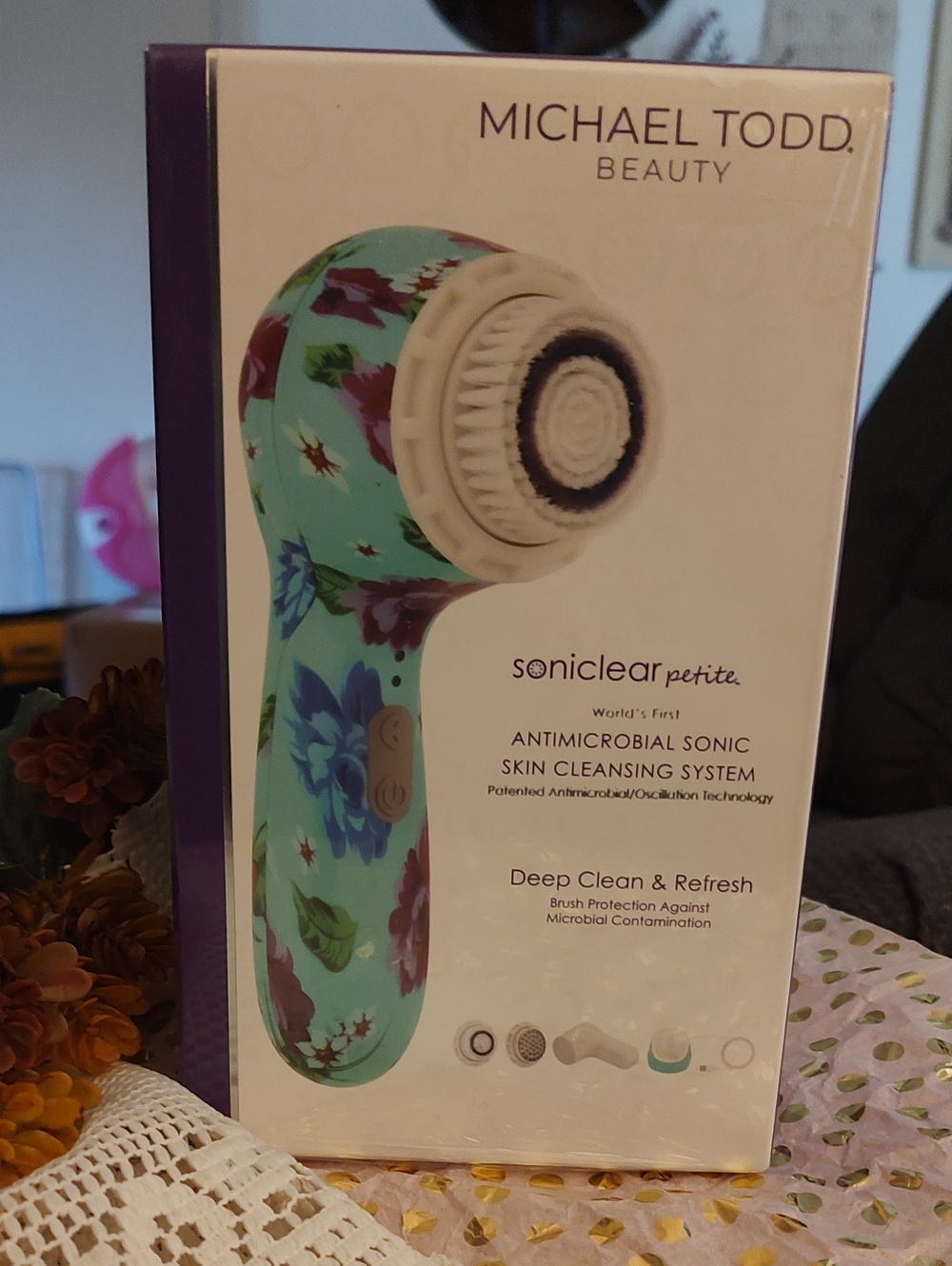 New Soniclear Petite Antimicrobial Sonic Skin Cleansing System - Mint Floral